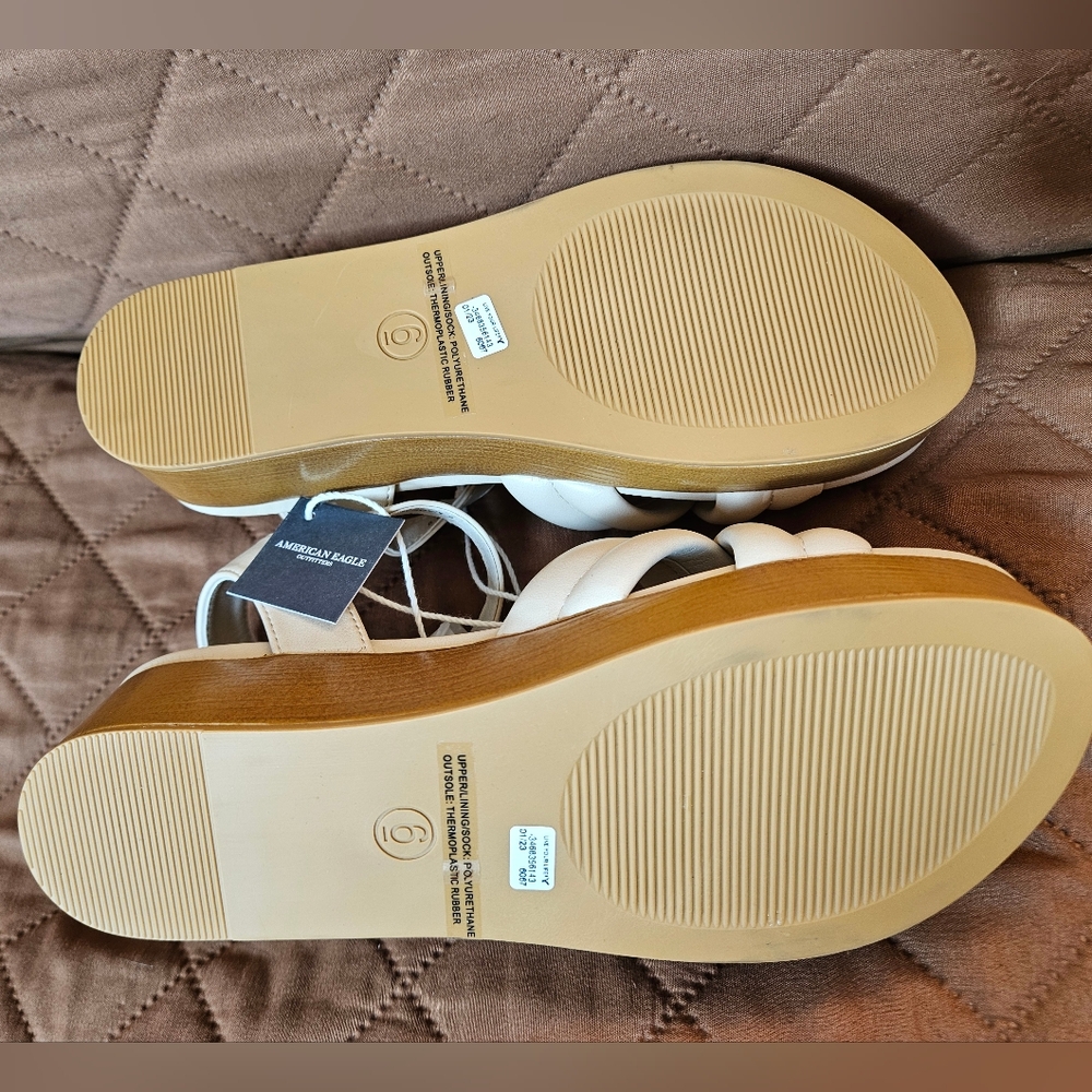 American Eagle Cross Over Padded Wedge (Size 6; Color Bone Khaki) - Picture 4 of 4